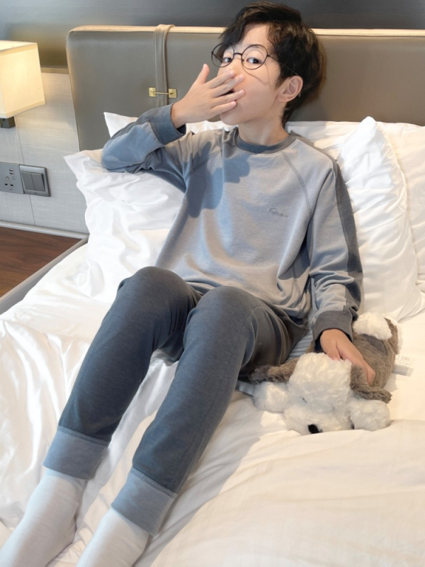 Gyerek téli otthoni ruházat szett – koreai stílusú pulóver, vastag fleece, hosszú ujjú, kerek nyakú