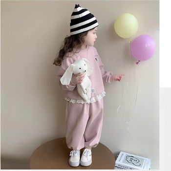 Baru Bear Gyerekeknek két darabos sportos szett, pamut-poliészter keverék (55% pamut, 45% poliészter), 3–8 éveseknek, állat/rajzfilm mintázat