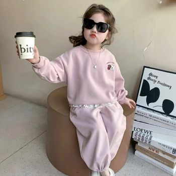 Baru Bear Gyerekeknek két darabos sportos szett, pamut-poliészter keverék (55% pamut, 45% poliészter), 3–8 éveseknek, állat/rajzfilm mintázat