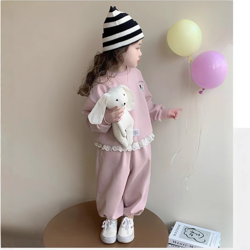 Baru Bear Gyerekeknek két darabos sportos szett, pamut-poliészter keverék (55% pamut, 45% poliészter), 3–8 éveseknek, állat/rajzfilm mintázat