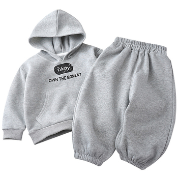 Dječji fleksi set s kapuljačom od dva dijela, hoodie i dugačke hlače, debeli flis, uzorak s slovima, za dob 3–8 godina, jesen-zima