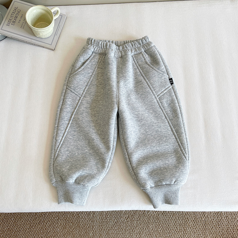 Gyerekeknek sportnadrág fleece belsővel, hosszú, uniszex, 52% pamut 48% poliészter, elasztikus derekú