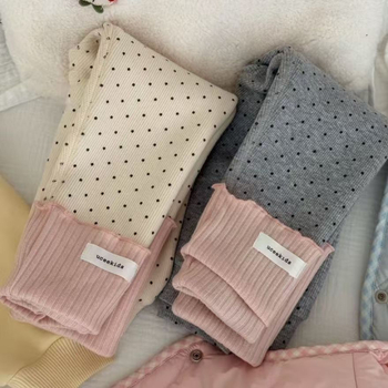 Meitenēm ziemas legingi ar elastīgu jostu, 90% poliesteris, punktēts raksts, vecums 3–8 gadi, Korejas stils