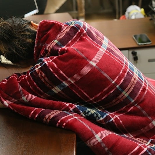 Фланелено одеяло с геометричен принт (Полиестер; 300–500 г; Четири сезона)