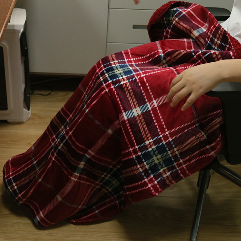 Фланелено одеяло с геометричен принт (Полиестер; 300–500 г; Четири сезона)