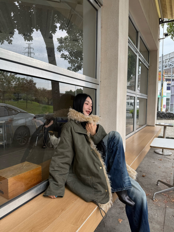 Дамски памучен парка с пухена яка – японско-корейски стил, средна дължина, дълги ръкави