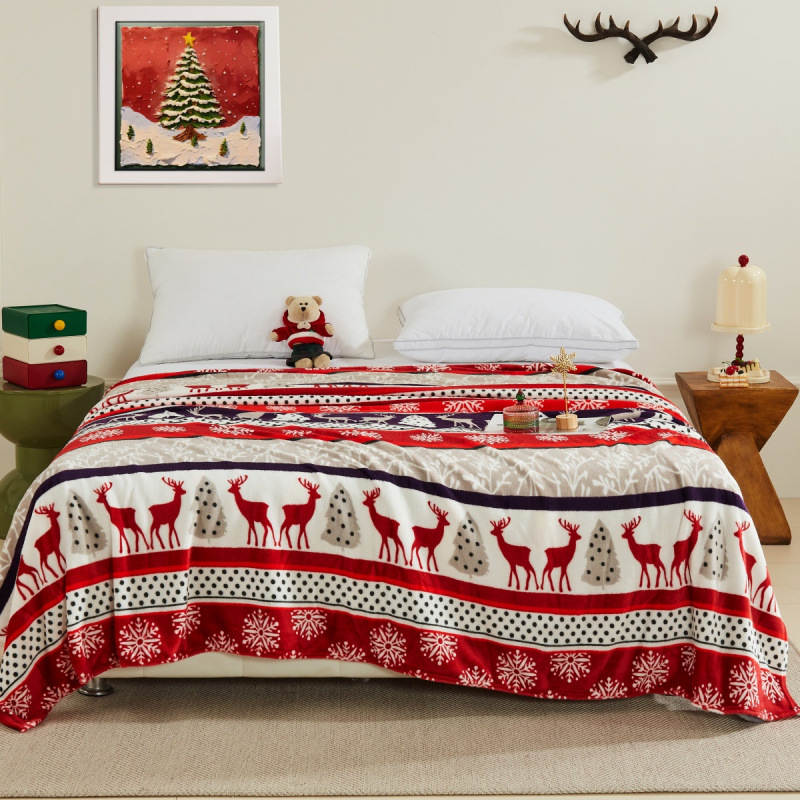 Deka od coral flisa | Poliester | 500–800 g | Zima | Moderno minimalistički stil