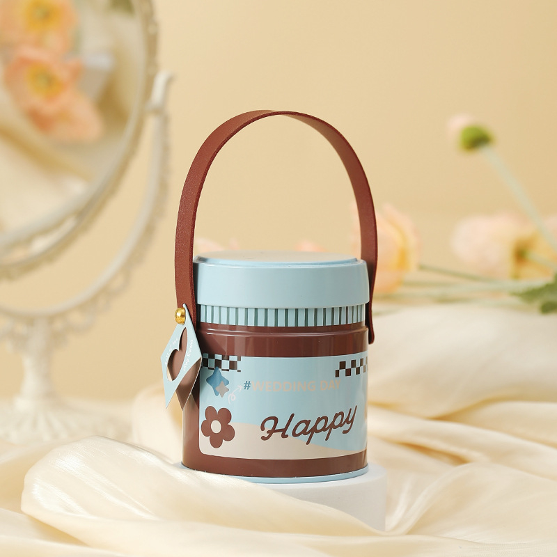 Кругла кутия за подаръци от цинкова ламарина — карикатурен стил, метална конструкция, сватбени поводи