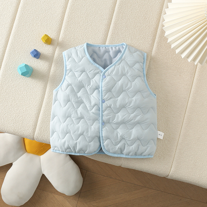 Gyerek mellény - vastag, kardigán-stílusú, kapucni nélküli, fő anyag: 100% poliészter, bélés és töltet poliészter