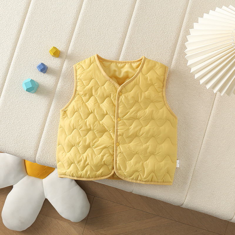 Gyerek mellény - vastag, kardigán-stílusú, kapucni nélküli, fő anyag: 100% poliészter, bélés és töltet poliészter
