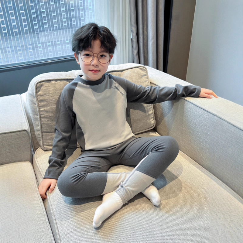 Vaikų fliso šiluminis komplektas rudens–žiema, storas, apvalia kaklo viršūnė ir kelnės, berniukams nuo 8 metų (140 cm+), namų drabužiai miegui