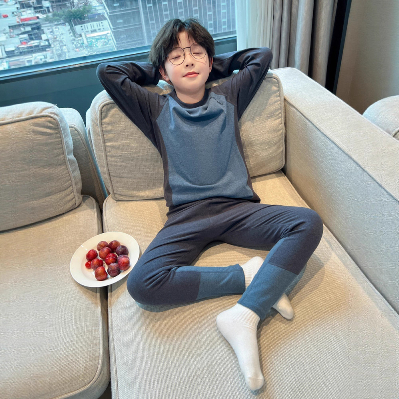 Vaikų fliso šiluminis komplektas rudens–žiema, storas, apvalia kaklo viršūnė ir kelnės, berniukams nuo 8 metų (140 cm+), namų drabužiai miegui