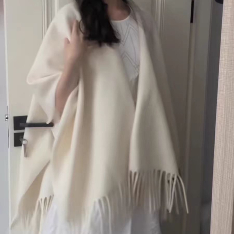 Unisex pelerina od poliestera, zima/jesen, širina 110 cm, elegantan stil s prorezom, različiti uzorci