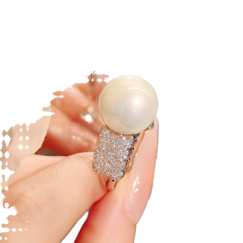 Geometrinis žiedas su Mabe perla, auroros spindesys, varinės pagrindas, deimantų akcentai, moterims
