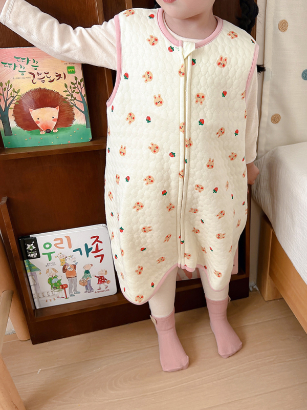 Talvine beebi undriide: magamiskott ja kviltimisega ööriide, 95% puuvill, koreal stiil, loomade/animatsiooni muster, 1–3 aastane