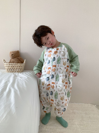 Dječji jednopojasni pidžama kombinezon od bambusovih vlakana, podstava od čistog pamuka (≥95%), punilo od pamuka, uzorak crtani likovi životinja, jesen