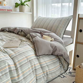 Set posteľnej bielizne z čistej bavlny, tri diely, šitie quilt, tie-dye potlač, hustota tkaniny 130x70, počet vlákien 40, štýl plachty, moderný minimalizmus