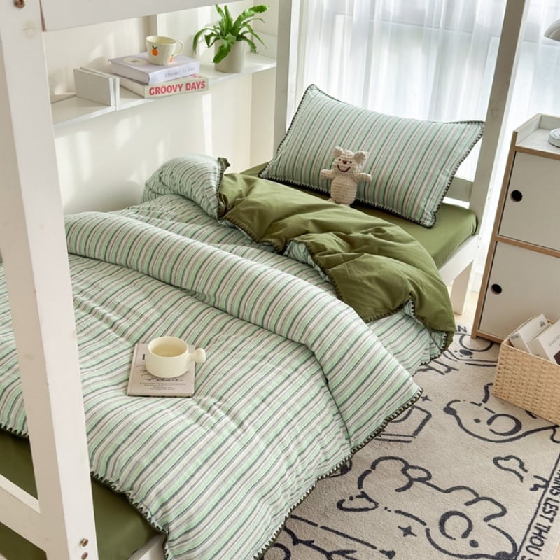 Set posteľnej bielizne z čistej bavlny, tri diely, šitie quilt, tie-dye potlač, hustota tkaniny 130x70, počet vlákien 40, štýl plachty, moderný minimalizmus