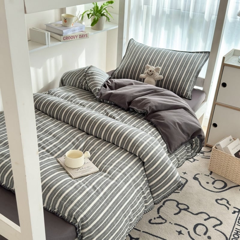 Set posteľnej bielizne z čistej bavlny, tri diely, šitie quilt, tie-dye potlač, hustota tkaniny 130x70, počet vlákien 40, štýl plachty, moderný minimalizmus