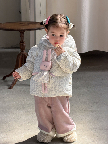 Lányoknak szóló téli pehelydzseki, koreai stílus, rajzfilm mintával, 86–90% pehelytartalom