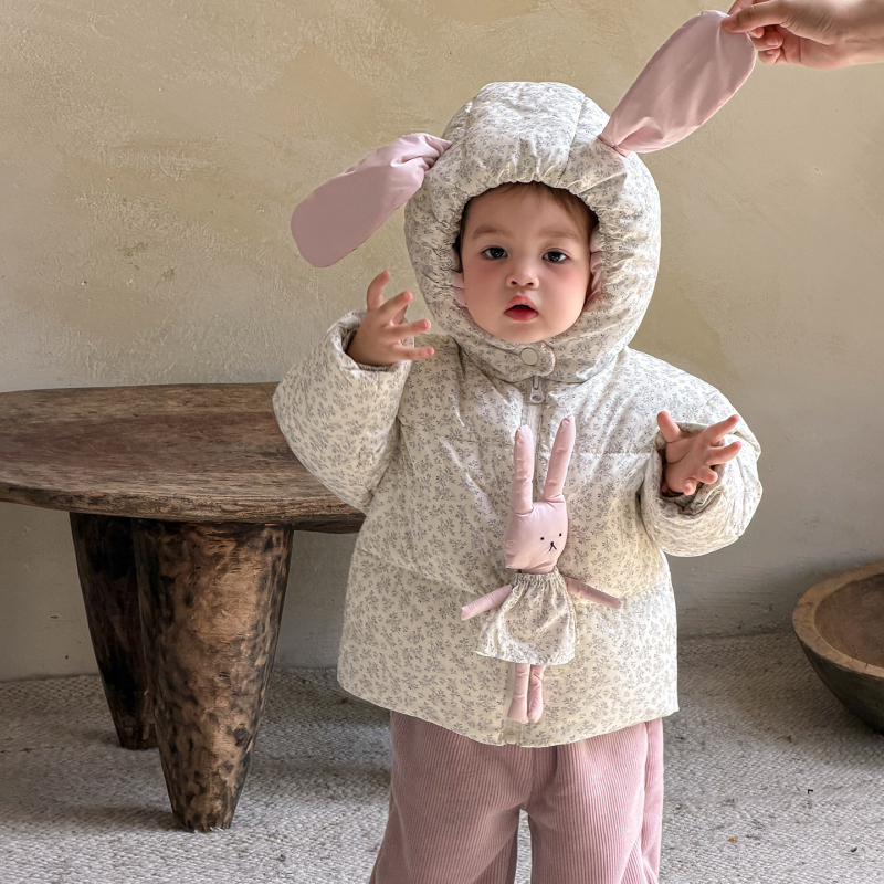 Lányoknak szóló téli pehelydzseki, koreai stílus, rajzfilm mintával, 86–90% pehelytartalom