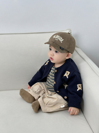 Koreai-stílusú fiúk számára: két részes kötött kardigán és nadrág szett, 1–3 éveseknek, hosszú ujjú, könnyű anyag, tavasz-őszi