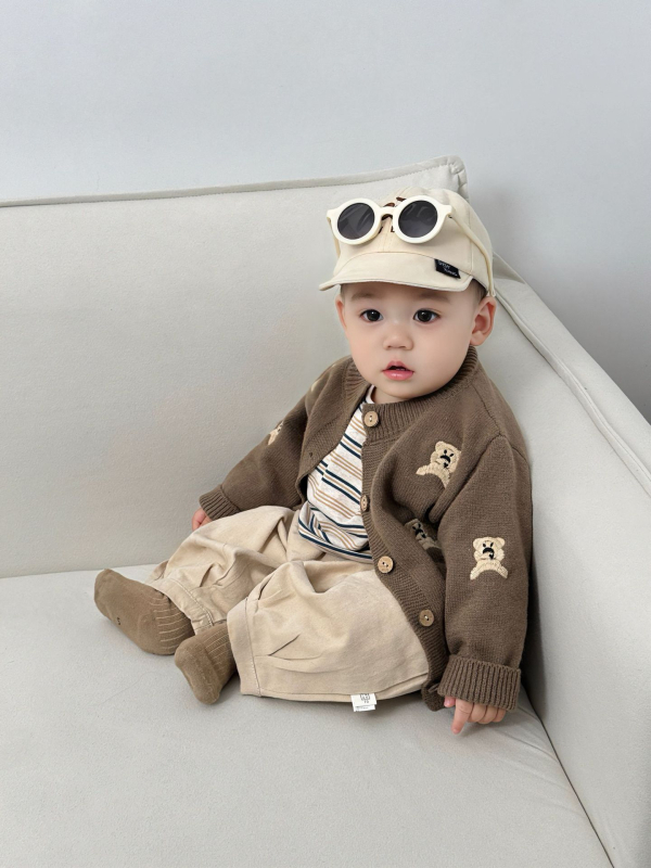 Koreai-stílusú fiúk számára: két részes kötött kardigán és nadrág szett, 1–3 éveseknek, hosszú ujjú, könnyű anyag, tavasz-őszi