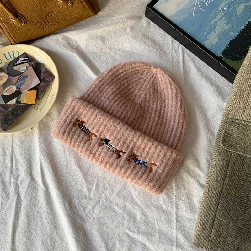 Vilnonis megztas kepurės ir šaliko komplektas su siuvinėtu dachshund motyvu, unisex, suaugusiems, žiema 2024