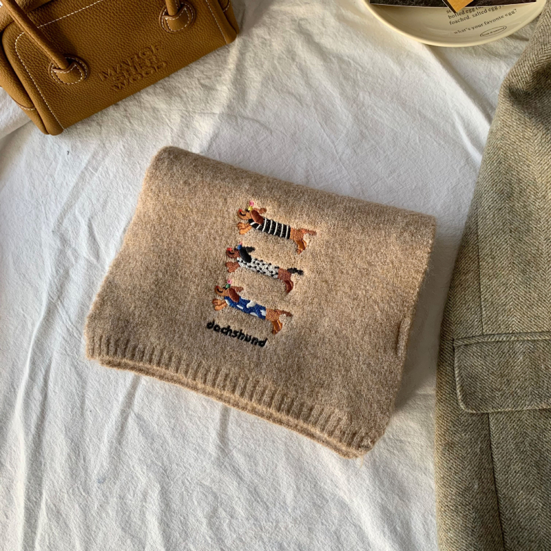 Vilnonis megztas kepurės ir šaliko komplektas su siuvinėtu dachshund motyvu, unisex, suaugusiems, žiema 2024