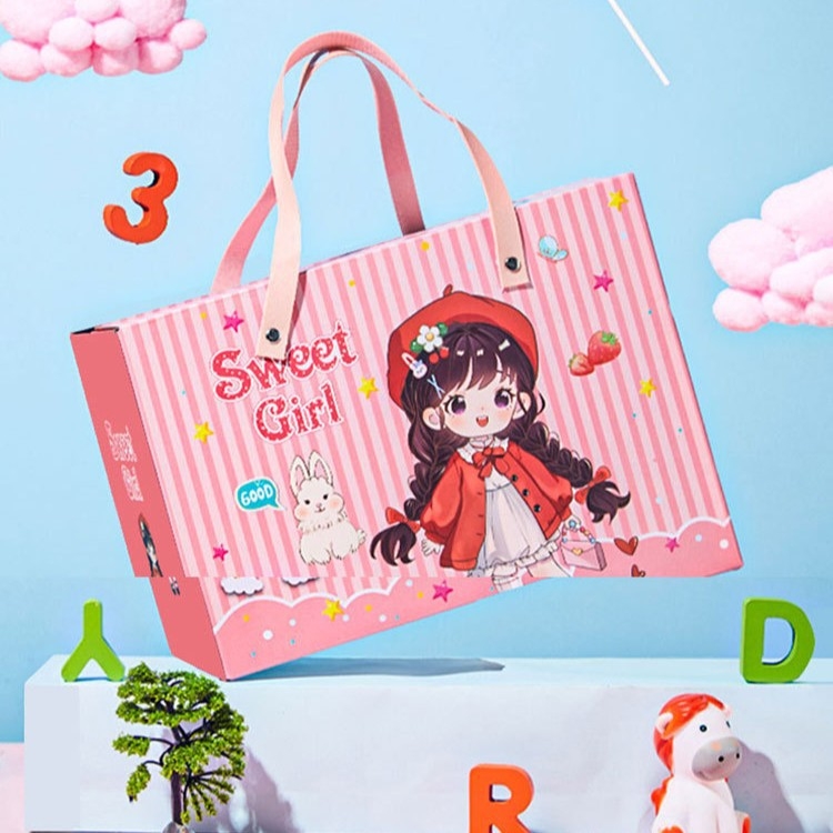 Pilnaties kūdikio dovanos dėžutė su individualizavimu – specialus popierius, piešimas ir UV spausdinimas, logotipas įtrauktas