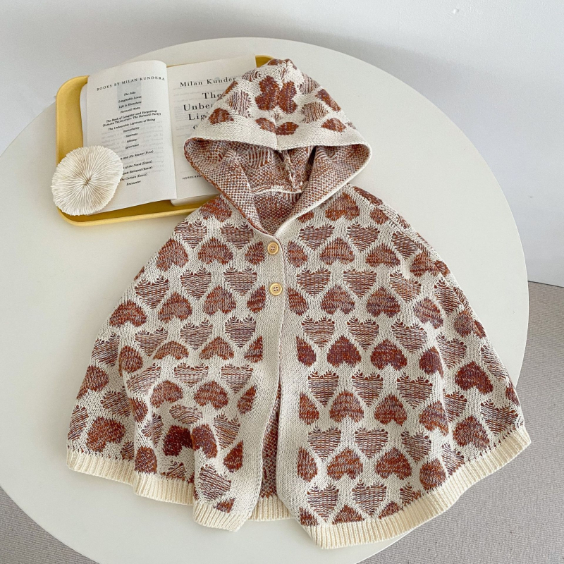 Gyermek kapucnis kötött pelerina, virágos mintával, 100% pamut, egy gombos zárás, 1–3 éveseknek, tavasz–ősz