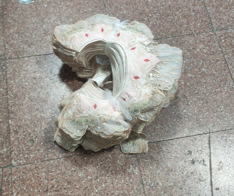 Saten kaput-vest za antički kostim, lagani luksuzni stil, jacquard ukras ručni pleteni detalj