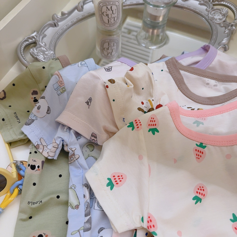 Lyocell kūdikio miego maišelis su kojų atskyrimu – vasara 2025, antibakterinis, animacinis raštas