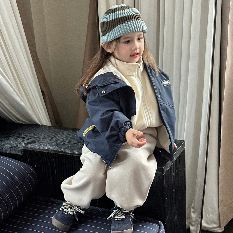 Lányoknak szóló kapucnis, szélálló 3-in-1 téli kabát fleece-béléssel és műszőr belsővel