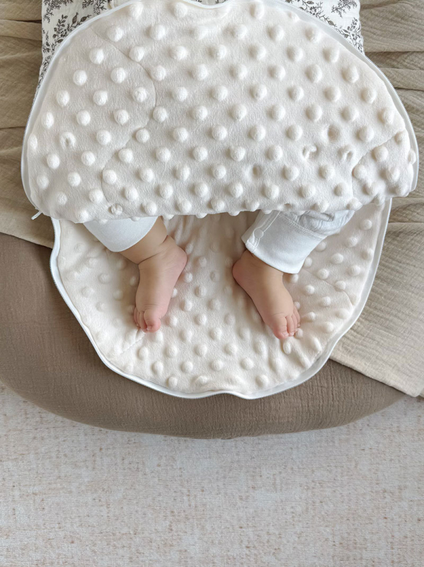 Quiltuotas kūdikio miegas maišelis – dviejų viename wrap, stora medvilnė 95%+, poliesterio pamušalas, poliesterio užpildas, pavasaris‑ruduo