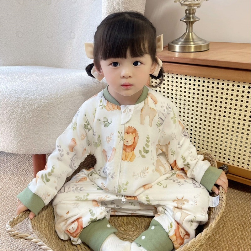 Kūdikių miegamojo užvalkalas su šešiais bambuso pluošto sluoksniais, viengabals pižamos dizainas su atskirtais kojomis, medvilnės mišinio audinys su medvilnės pluošto įlietu, karikatūrų raštas, dervos užtrauktukas