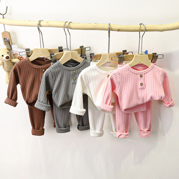 Dječji pidžama set, unisex, flis materijal 95% poliester, okrugli ovratnik, topao za uzrast 3–8 godina, proljeće/jesen/zima