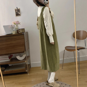 Dviejų dalių komplektas: midi suknelė su nugaros dirželiais ir nėrinių viršūnė, burbuliškos rankovės, medvilnės-poliesterio pluoštas (50–70% medvilnės) – 2025 ruduo