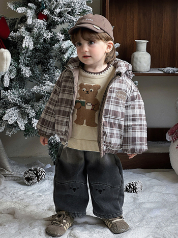 Kétoldalas gyerek dzseki kapucnival, téli, 86–90% pehely, koreai stílus, nylon külső, poliészter bélés