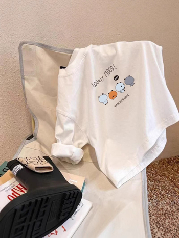 Gyerekeknek készült 100% pamut hosszú ujjú póló, kerek nyakú, puha felület, uniszex, egyszínű dizájn, tavasz- és ősz idejére