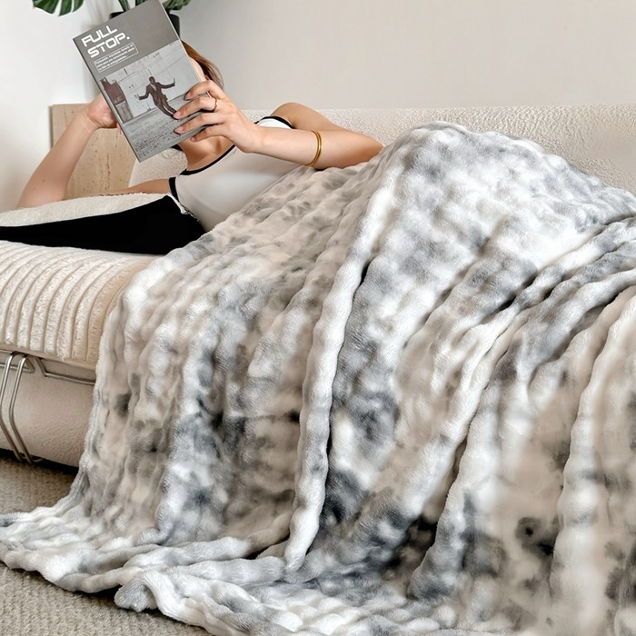 Jänku-plüüsi tekk beebidele ja koju, 1000 g, kevad-sügis, kaasaegne minimalistlik stiil