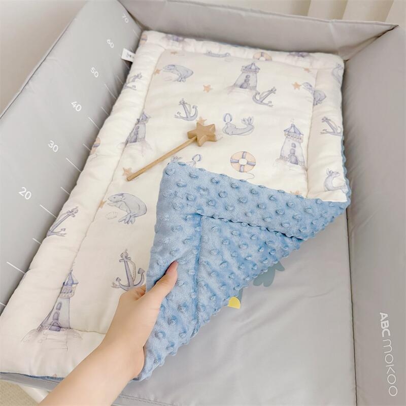Bestme zīdaiņu matrača paliktnis ar Silk Cotton pildījumu un tīru kokvilnas audumu, raksts Seal Sailor, zīdaiņiem