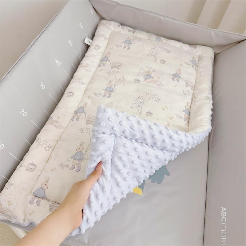 Bestme zīdaiņu matrača paliktnis ar Silk Cotton pildījumu un tīru kokvilnas audumu, raksts Seal Sailor, zīdaiņiem