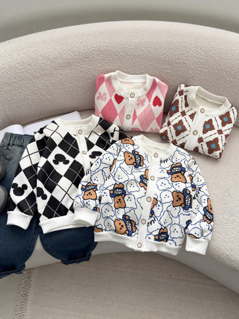 Uniszex gyerek téli kabát fleece béléssel, V-nyakú, gombos záródás