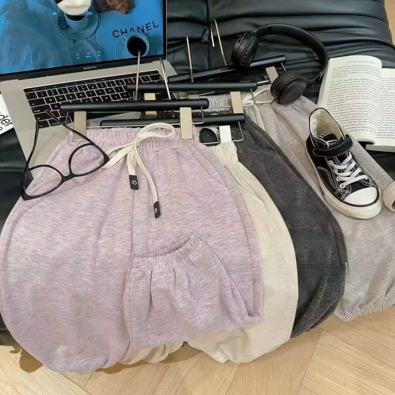 Dječje hlače, casual s manšetama, pletena tkanina, 95% pamuk; elastični pojas sa vezicom; za djecu 3–8 godina (100–140 cm)