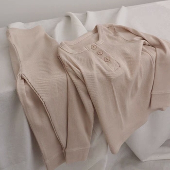 Koreai stílusú gyerekeknek szánt pamut két részes pizsama szett, tavaszra, 95% pamut, nedvességelvezető, antistatikus, 3–8 éveseknek.