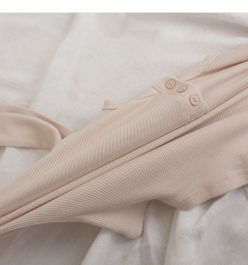 Koreai stílusú gyerekeknek szánt pamut két részes pizsama szett, tavaszra, 95% pamut, nedvességelvezető, antistatikus, 3–8 éveseknek.