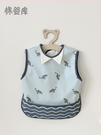 Unisex vandeniui atsparus be rankovių maitinimo ir piešimo smockas su atvirkščiu dizainu, poliesterio audinys, karikatūros raštas, saugos klasė A, Cotton Baby Library, modelis 0400, pavasaris 2025