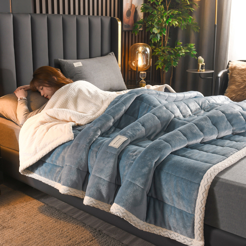 Kolmkihiline tekk fleecevoodriga, paks talvetekk, puuvillakangas, geomeetriline muster, sobiv kevadeks ja sügiseks