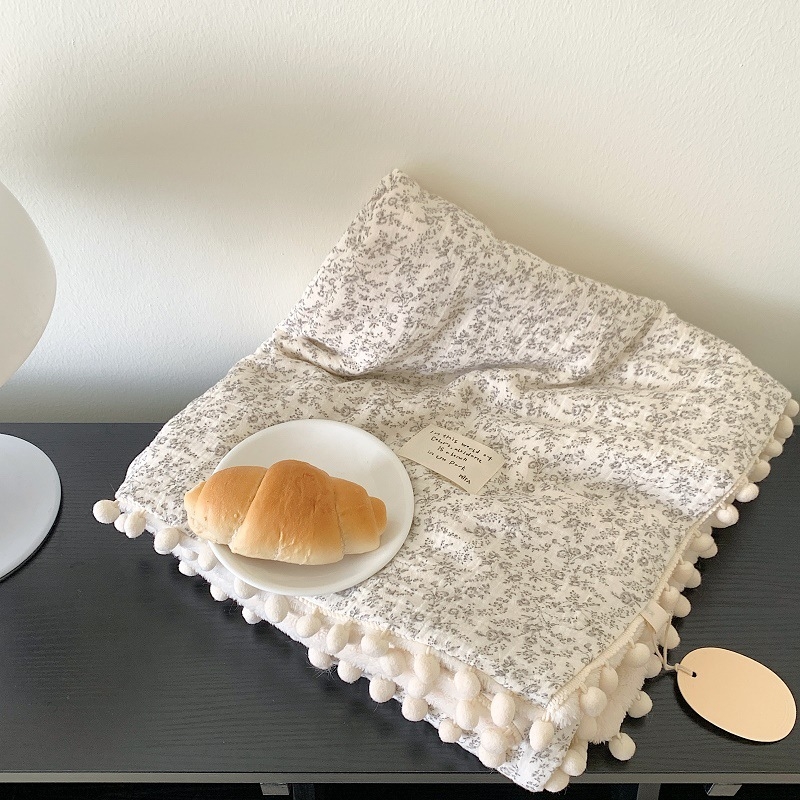 Vienpusė medvilninė žakardo pledas su kamuoliukais, A klasės medvilnės žakardo siūlas / B klasės medvilnės pūkeliai, 800–1000 g, rudens–žiemos, Ins stilius